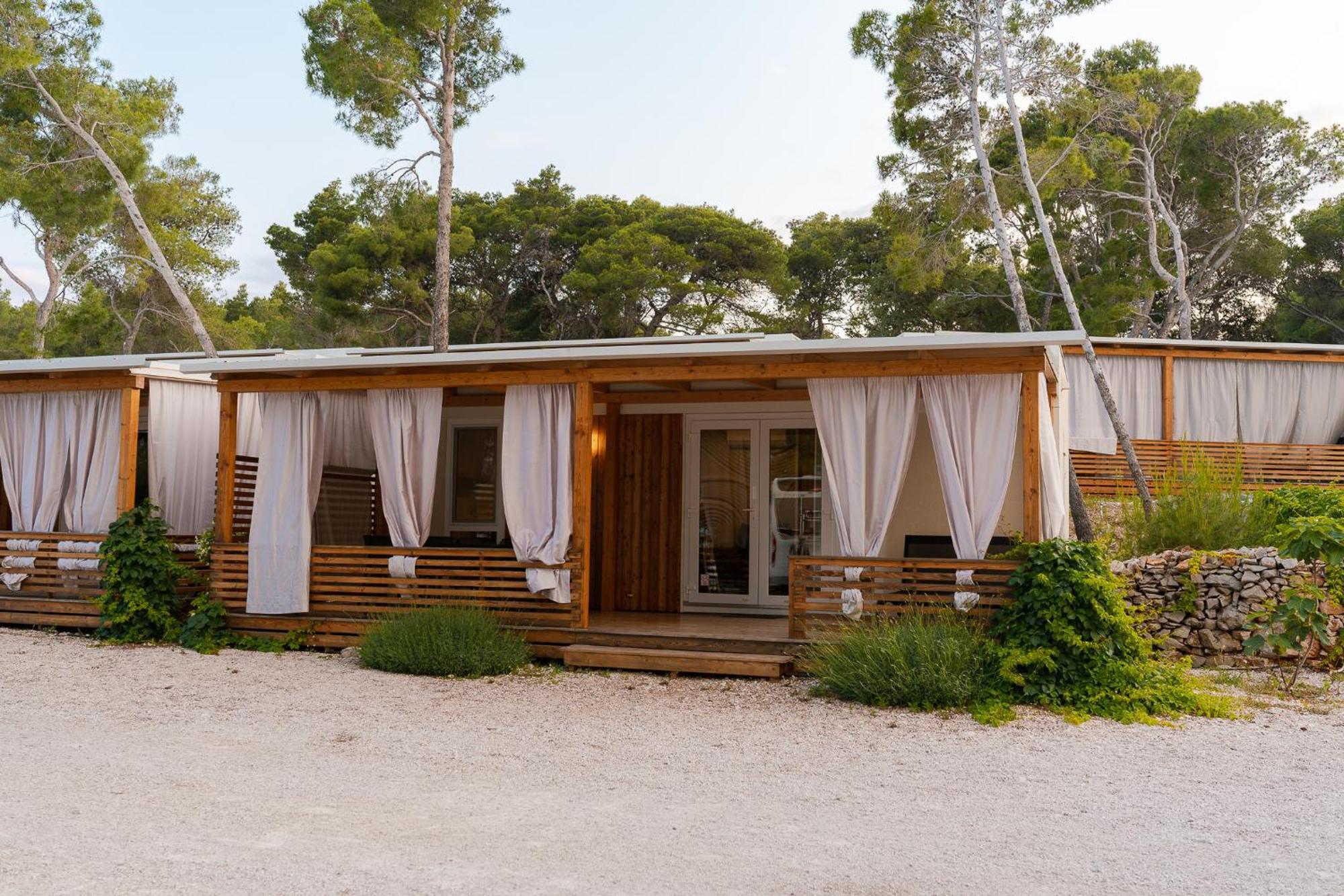Boutique Camping Bunja Supetar Luaran gambar