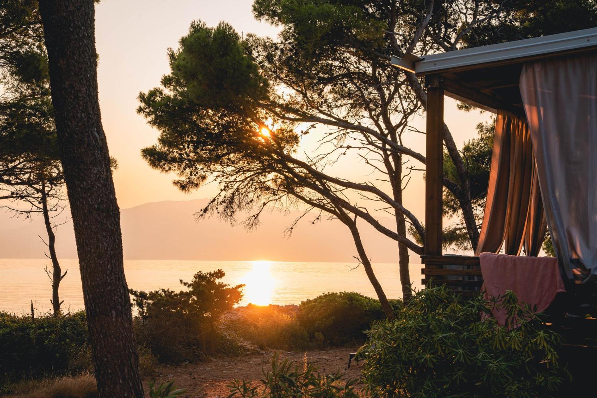 Boutique Camping Bunja Supetar Luaran gambar